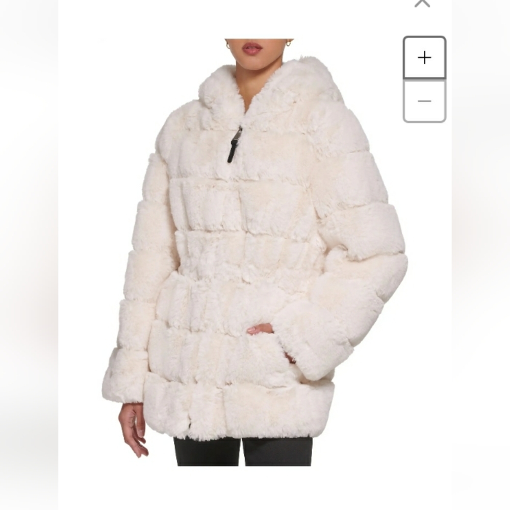 NWT  DKNY White Faux Fur Cozy Winter Coat Hooded with zip closure SZ large